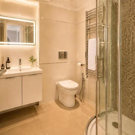 Heart Of Nice, 3min, 3 Ac Units, Balcony With 4-seater Dining! Apartment Nizza