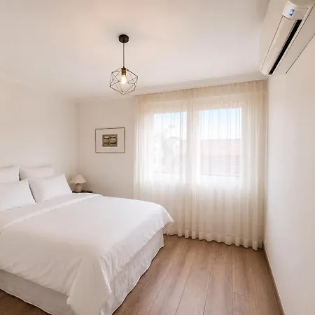 Apartamento Heart Of Nice, 3min, 3 Ac Units, Balcony With 4-seater Dining! *